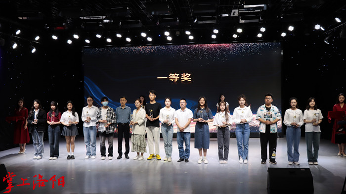 16182659_3944.jpg GetAttachment (1).jpg